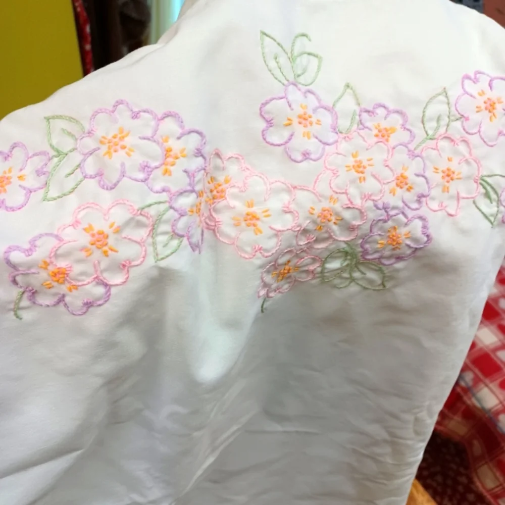 Vintage Pillowcase - Picture 3 of 6